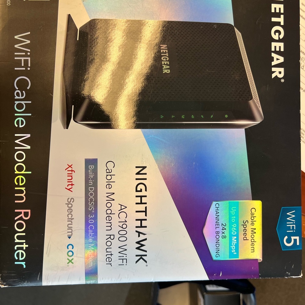 Netgear nighthawk ac1900 is router - Picture 2 of 2